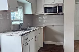 614 N York St, Houston, TX 77003 - Photo 13