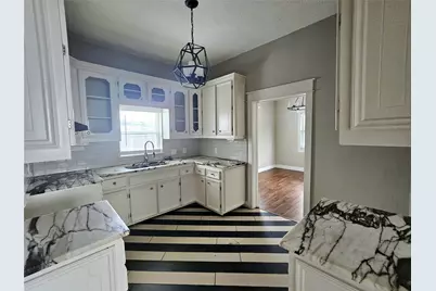 614 N York Street, Houston, TX 77003 - Photo 5