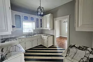 614 N York St, Houston, TX 77003 - Photo 5