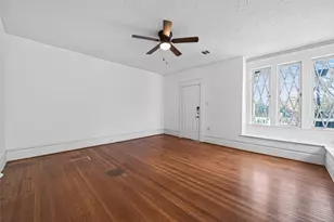 324 W Alabama St, Houston, TX 77006 - Photo 17