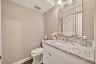 11711 Memorial Dr, Houston, TX 77024 - Photo 21