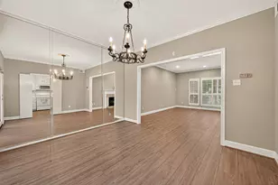 11711 Memorial Dr, Houston, TX 77024 - Photo 11