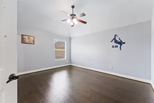 16114 Finnigans Cir, Houston, TX 77044 - Photo 35