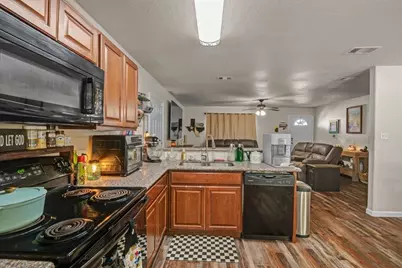 253 Briarcreek Street, Richwood, TX 77531 - Photo 17