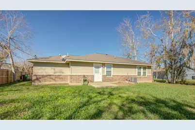 253 Briarcreek Street, Richwood, TX 77531 - Photo 7
