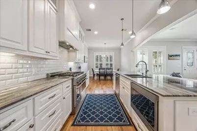 209 Queen Road, Clear Lake Shores, TX 77565 - Photo 9