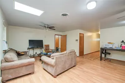1421 N Avenue S, Freeport, TX 77541 - Photo 11