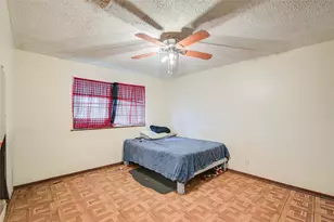 1421 N Ave S, Freeport, TX 77541 - Photo 21