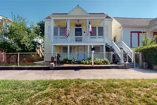 1711 Avenue M, Galveston, TX 77550 - Photo 1