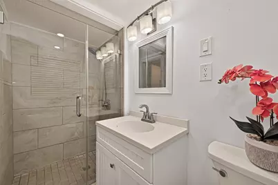 1711 Avenue M, Galveston, TX 77550 - Photo 5