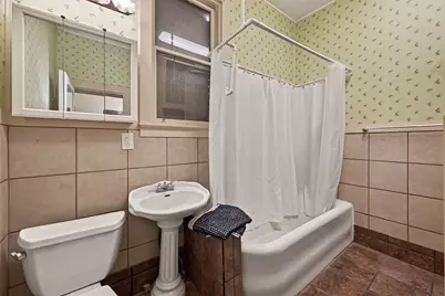 1711 Avenue M, Galveston, TX 77550 - Photo 41