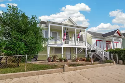 1711 Avenue M, Galveston, TX 77550 - Photo 1