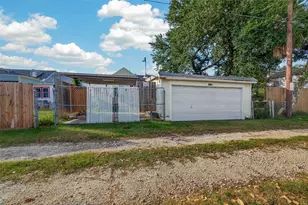 1711 Avenue M, Galveston, TX 77550 - Photo 11