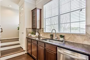 3208 Clearview Cir, Houston, TX 77025 - Photo 17