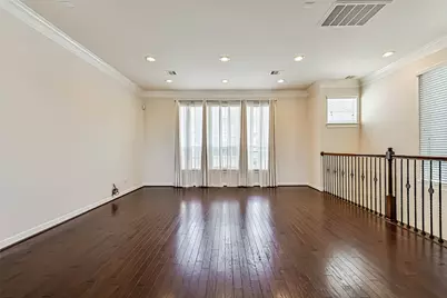 3208 Clearview Circle, Houston, TX 77025 - Photo 9