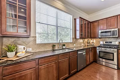 3208 Clearview Circle, Houston, TX 77025 - Photo 17