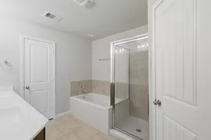 12535 W Hillock Ln, Houston, TX 77047 - Photo 13