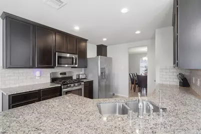12535 W Hillock Lane, Houston, TX 77047 - Photo 5