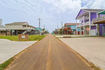 876 Palmetto Drive, Port Bolivar, TX 77650 - Photo 35