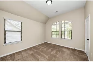 12430 Fossil Point Ln, Humble, TX 77346 - Photo 11