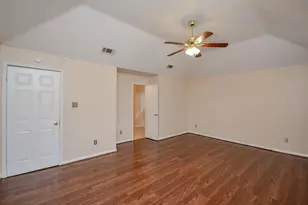 17023 Blue Mist Cir, Sugar Land, TX 77498 - Photo 13