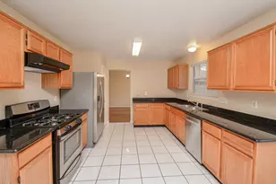 17023 Blue Mist Cir, Sugar Land, TX 77498 - Photo 9