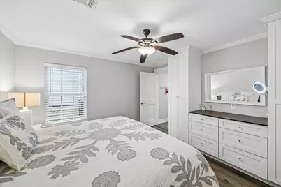 1210 Avenue M, Galveston, TX 77550 - Photo 23