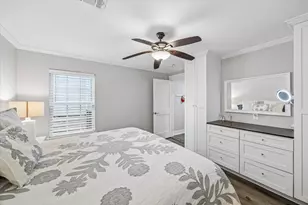 1210 Avenue M, Galveston, TX 77550 - Photo 23