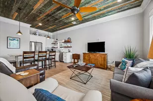 1210 Avenue M, Galveston, TX 77550 - Photo 3