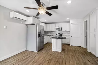 1210 Avenue M, Galveston, TX 77550 - Photo 13