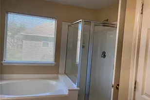 14310 Larkhall Ln, Houston, TX 77014 - Photo 27