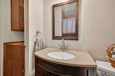 5658 Berry Creek Drive, Houston, TX 77017 - Photo 17