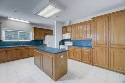 1399 County Road 611, Dayton, TX 77535 - Photo 11