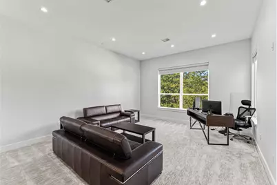 14002 Woodthorpe Lane, Houston, TX 77079 - Photo 29