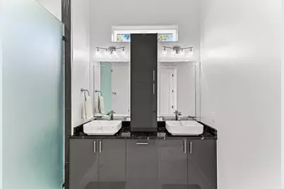 14002 Woodthorpe Lane, Houston, TX 77079 - Photo 15