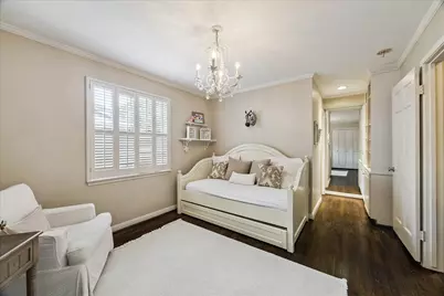 6143 Chevy Chase Drive, Houston, TX 77057 - Photo 25