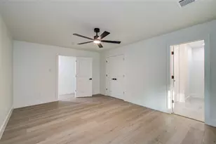 727 Travis St, Columbus, TX 78934 - Photo 21