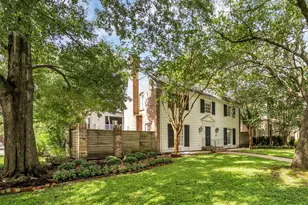 3105 Locke Ln, Houston, TX 77019 - Photo 3