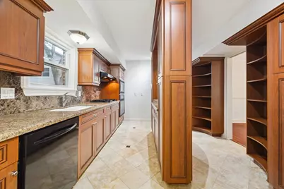 2426 Glen Haven Boulevard, Houston, TX 77030 - Photo 7