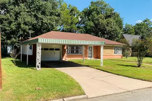 617 Graceland St, Houston, TX 77009 - Photo 3