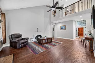 11004 Oakwood Dr, La Porte, TX 77571 - Photo 15