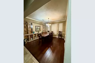 11004 Oakwood Drive, La Porte, TX 77571 - Photo 5