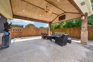 11004 Oakwood Dr, La Porte, TX 77571 - Photo 29