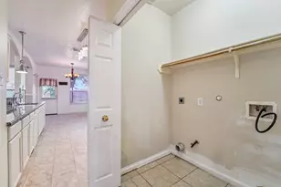3818 Ridge Canyon Rd, Baytown, TX 77521 - Photo 21