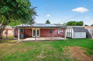 603 Littlewood St, Baytown, TX 77521 - Photo 7