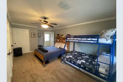 561 Lakeway Drive, Conroe, TX 77316 - Photo 5