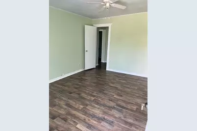 527 W 8th Street, Freeport, TX 77541 - Photo 3