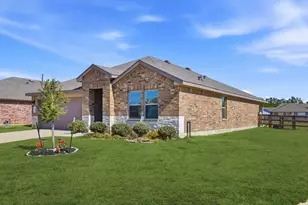 137 Big Sandy Ln, Anahuac, TX 77514 - Photo 3