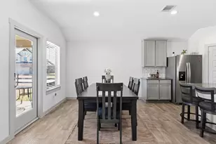 137 Big Sandy Ln, Anahuac, TX 77514 - Photo 9