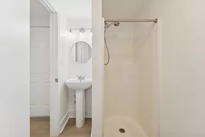 2302 Hewitt Drive, Houston, TX 77018 - Photo 7